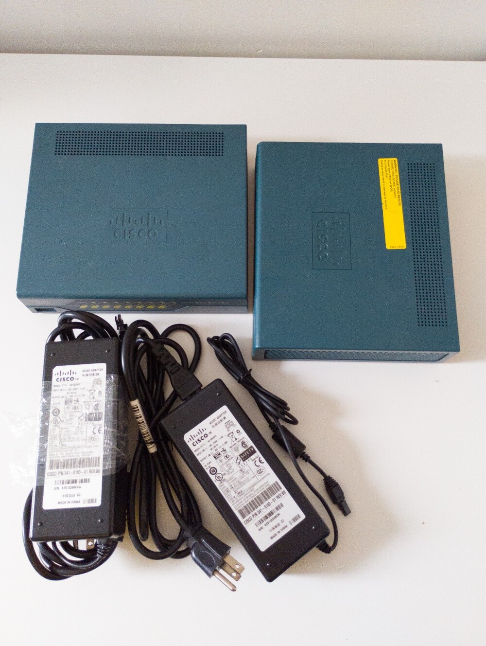 Cisco 2100 Series Wireless LAN Controller (Model: AIR-WLC2112-K9 V05) - Lot of 2